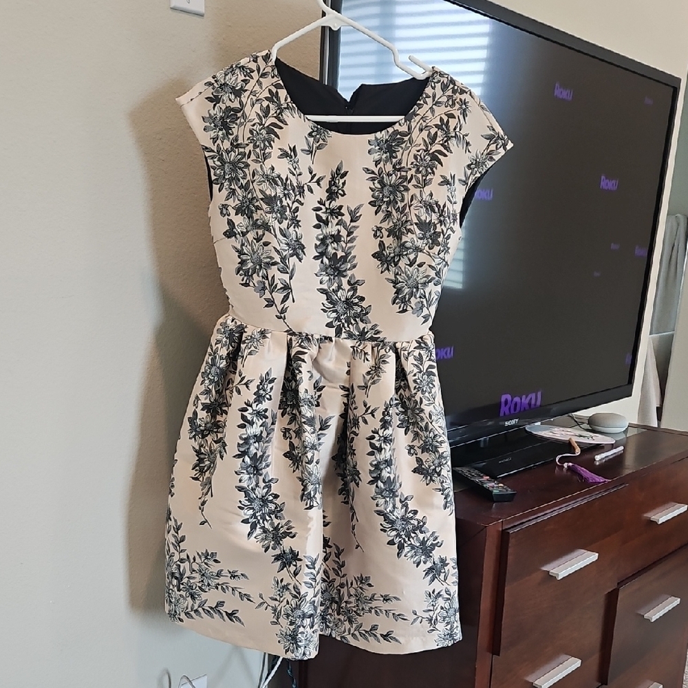 Floral Print Dress in Black and Cream